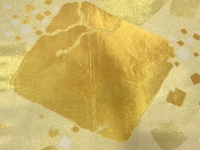  破れ色紙模様織出し丸帯